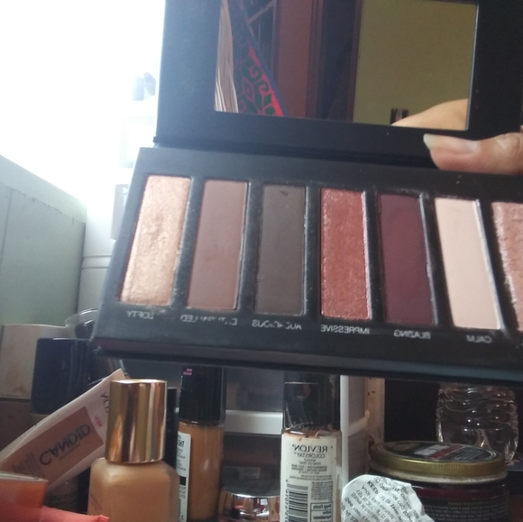 Younique Eyeshadow Palettes - Picture 2 of 4